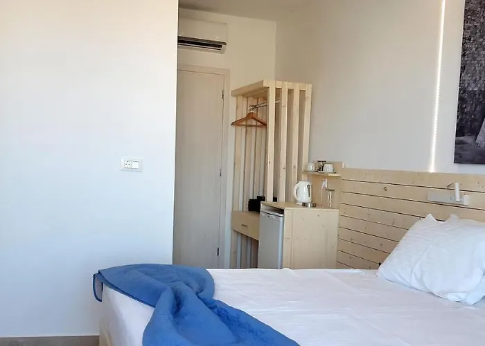 Raffaello Aparthotel 3*